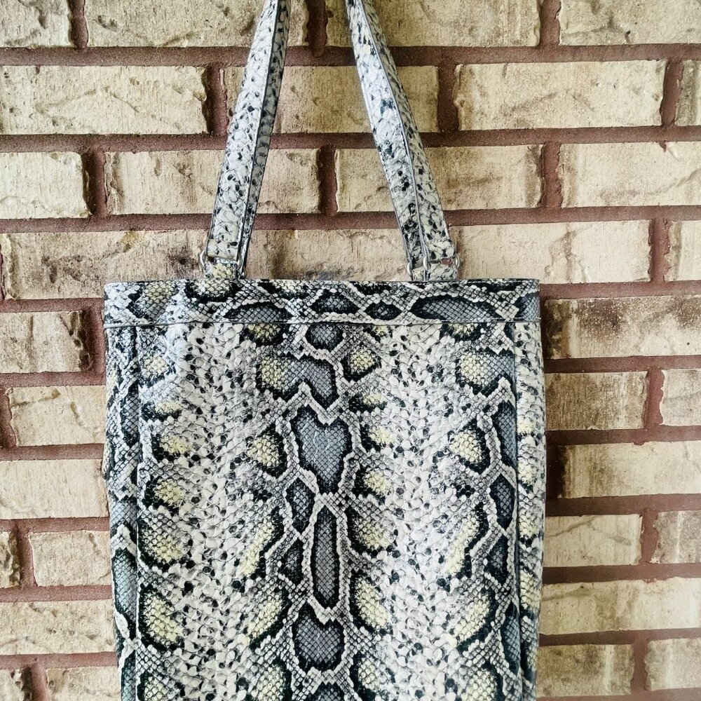 Python Print Oversize Weekend Bag! - Picture 5 of 11